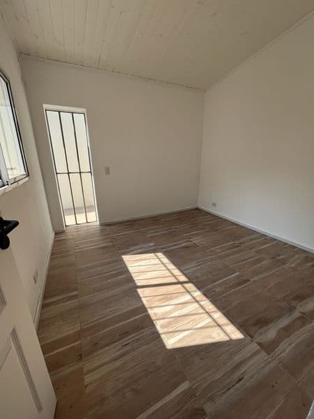 3 casas en block con cochera en Lima - Miniatura 6