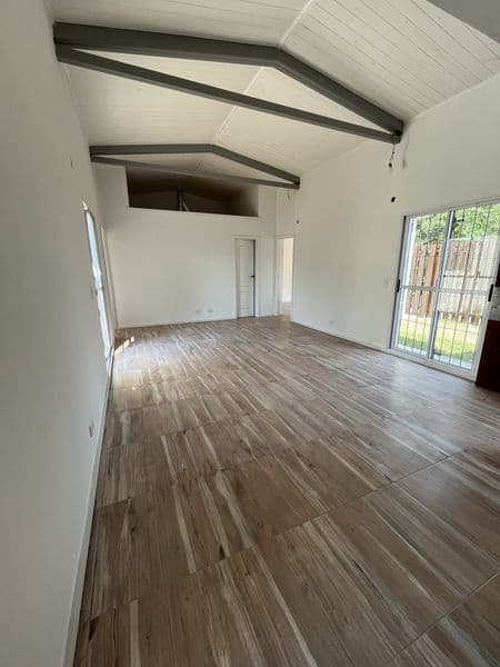 3 casas en block con cochera en Lima - Miniatura 12