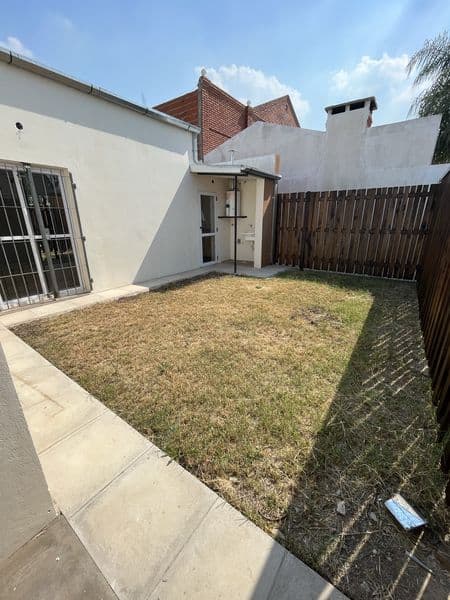 3 casas en block con cochera en Lima - Miniatura 3
