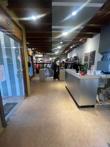 Locales + casa - venta en conjunto, en Lima - Miniatura 7