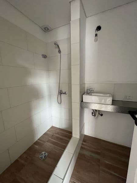 3 casas en block con cochera en Lima - Miniatura 23