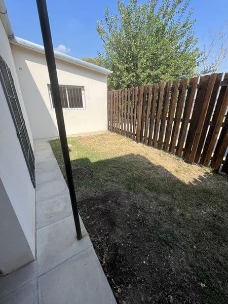 3 casas en block con cochera en Lima - Miniatura 14